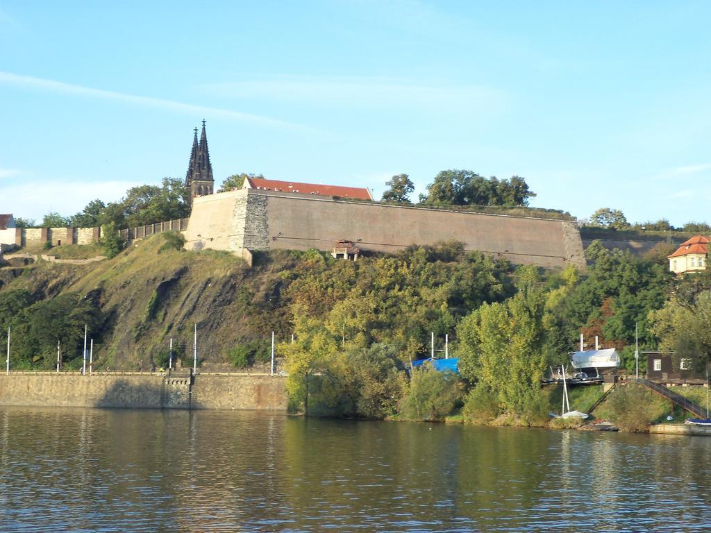 Villaprubezna Praga Esterno foto